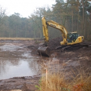 Foto: Anlage eines neuen Gewässers